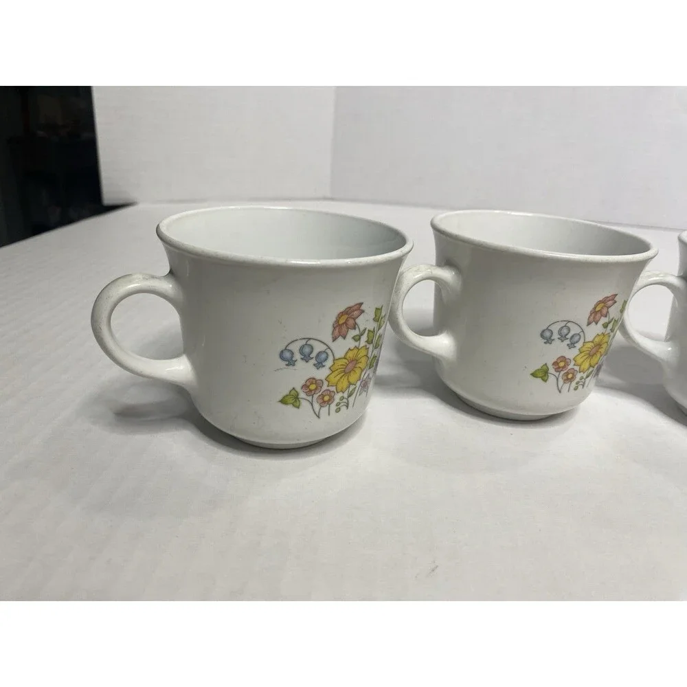 Corning Ware Corelle Spring Meadow Pattern Coffee/Tea Cups Set of 4